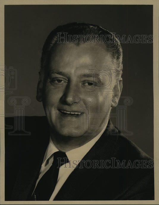 1967 The Carol Burnett Show guest star Art Carney  - Historic Images