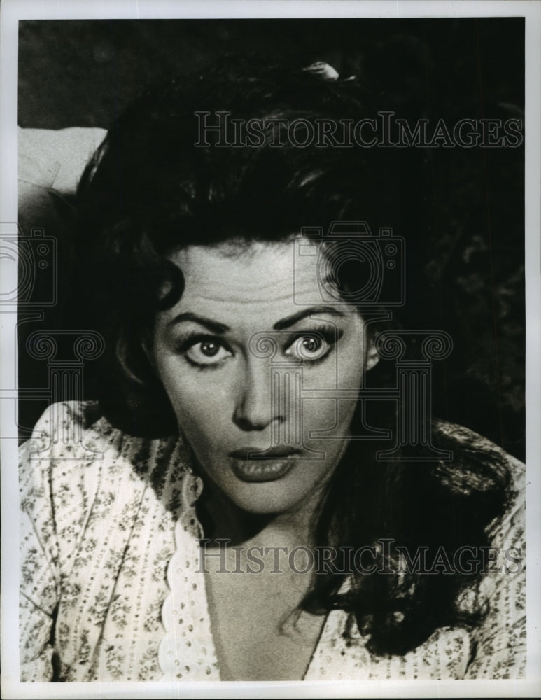 1963 Press Photo McClintock on CBS starring Yvonne DeCarlo - Historic Images