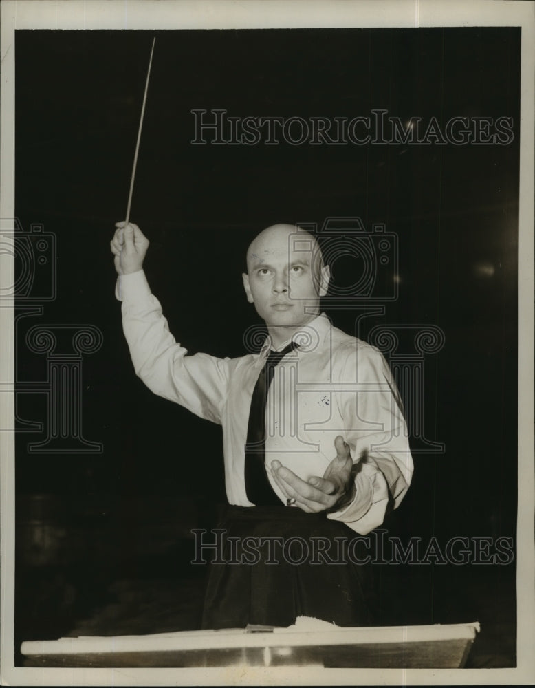 1959 Press Photo Actor Yul Brynner in &quot;Once More with Feeling&quot; - Historic Images