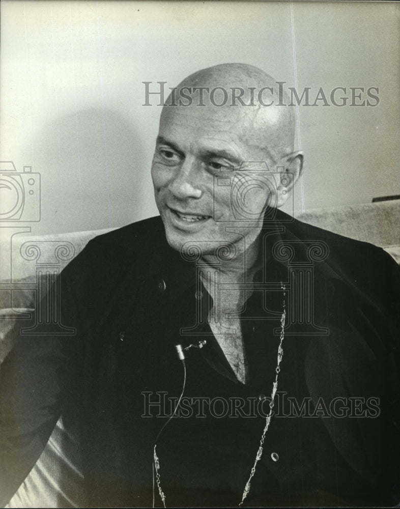 Actor Yul Brynner on &quot;Over Easy&quot; KQED San Francisco  - Historic Images