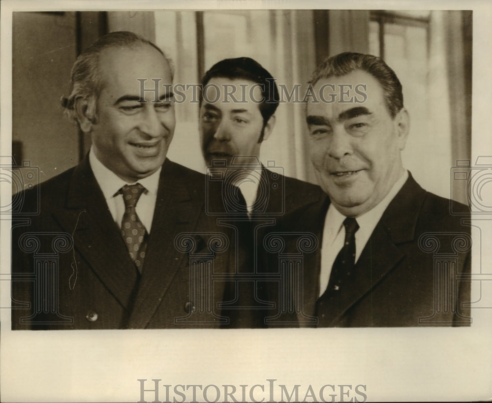 1972 Soviet Leonid Brezhnecv &amp; Pakistan President ZA Bhutto - Historic Images