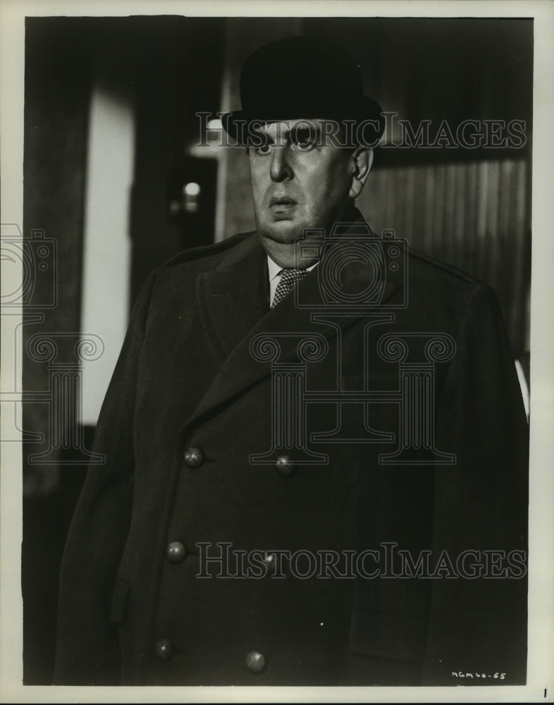 Actor Robert Morley in &quot;The Alphabet Murders&quot;  - Historic Images