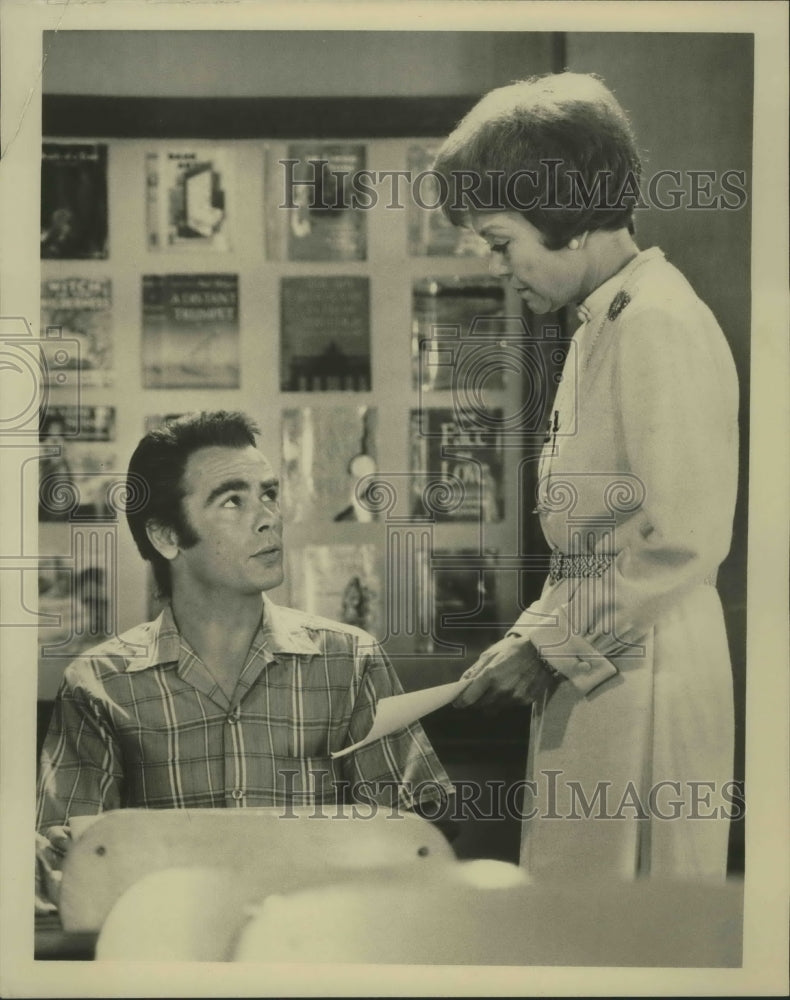 1971 Jane Wyman, Dean Stockwell in The Failing of Raymond - Historic Images