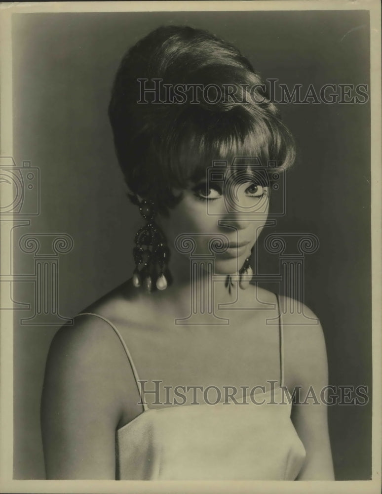 1967 Press Photo Juliet Prowse stars in It's Greek To Me on Danny Thomas special - Historic Images