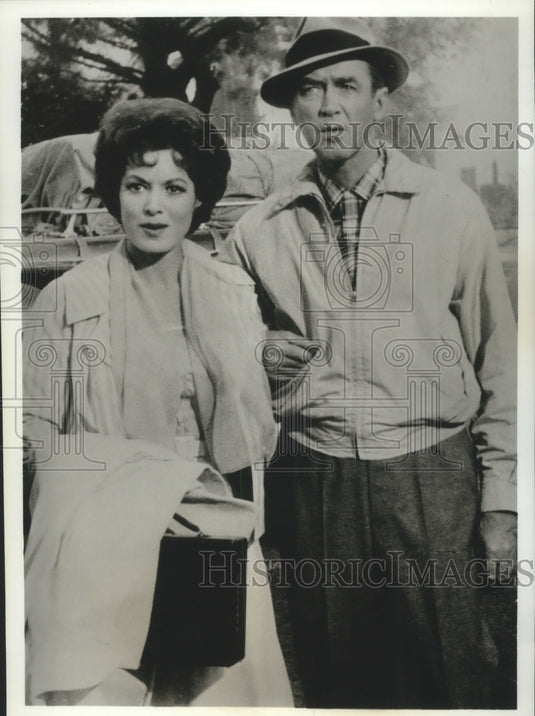 1967 Press Photo James Stewart, Maureen O'Hara in Mr Hobbs Takes A Vacation - Historic Images