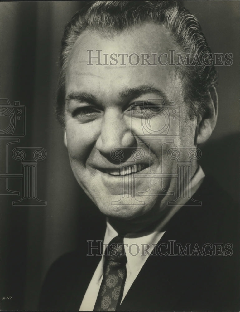 Press Photo Actor Forrest Tucker ready for a role - lfx04496 - Historic Images