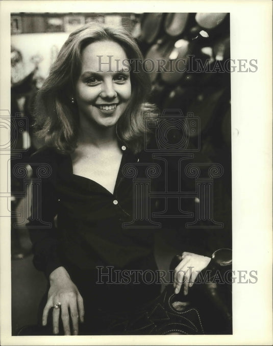 1978 Actress star Linda Purl in NYC  - Historic Images