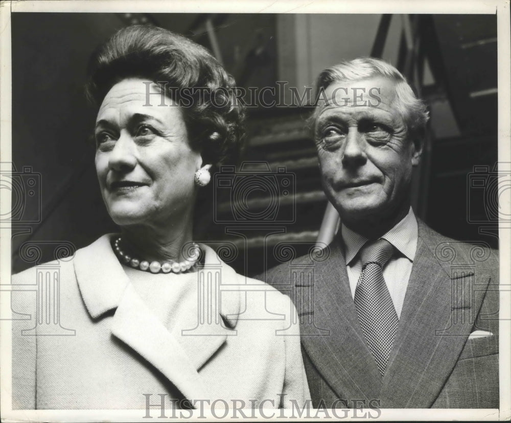 1961 Press Photo Duke &amp; Duchess of Windsor as They Sail Abroad U.S. for France - Historic Images