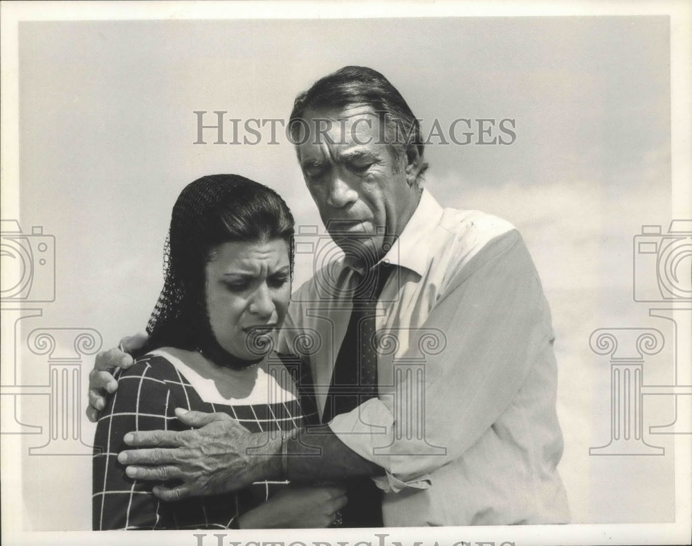 Press Photo Scene from &quot;The Handwriting on the Door&quot; Starring Shelley Morrison - Historic Images