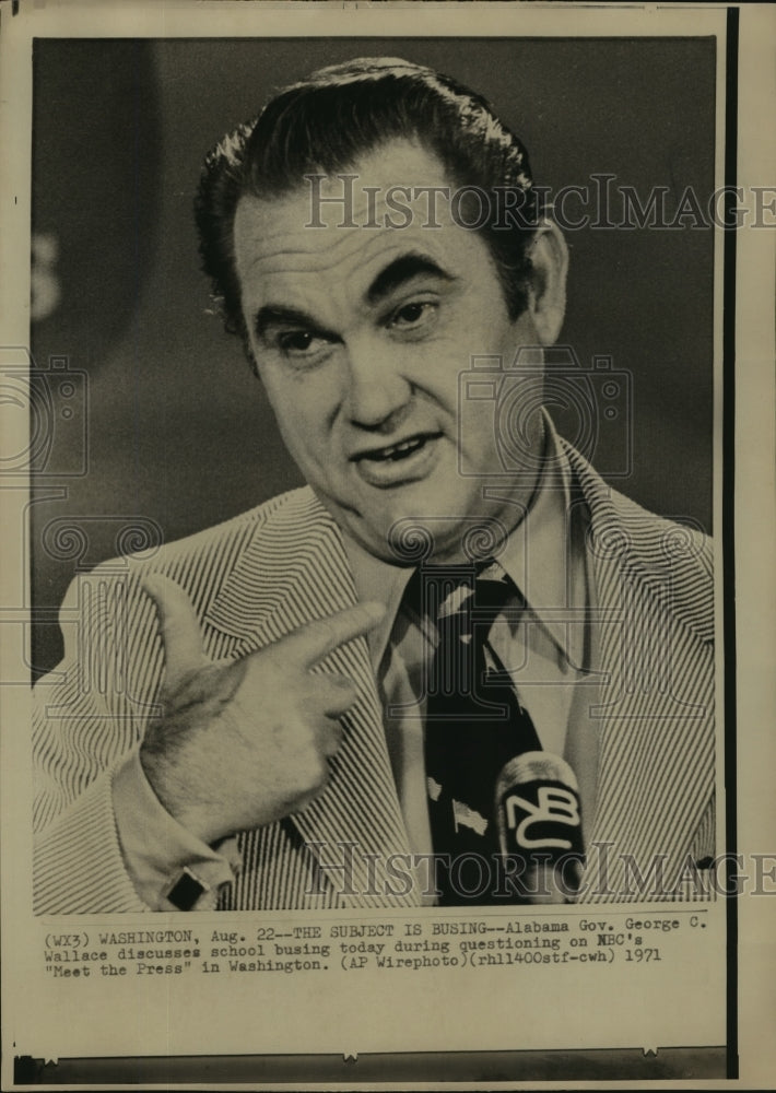 1971 Press Photo Alabama Gov George C Wallace Discusses School Busing Issues - Historic Images