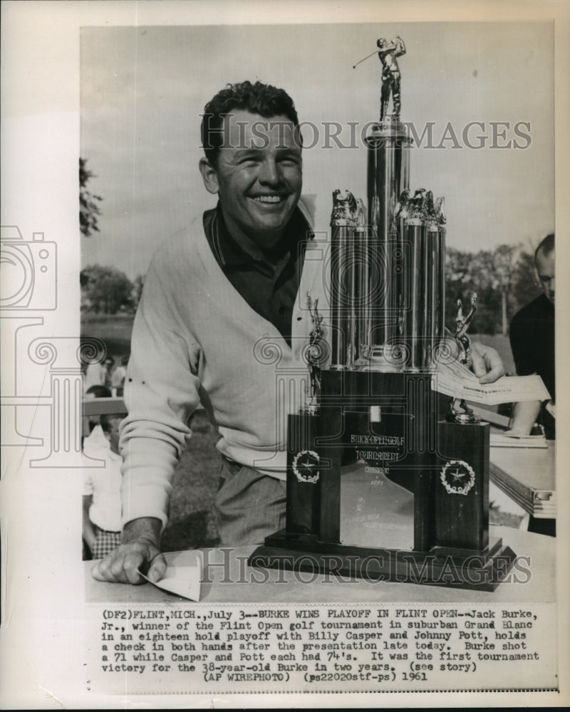 1961 Jack Burke Jr Winner of Flint Open Golf Tournament in 18 - Historic Images