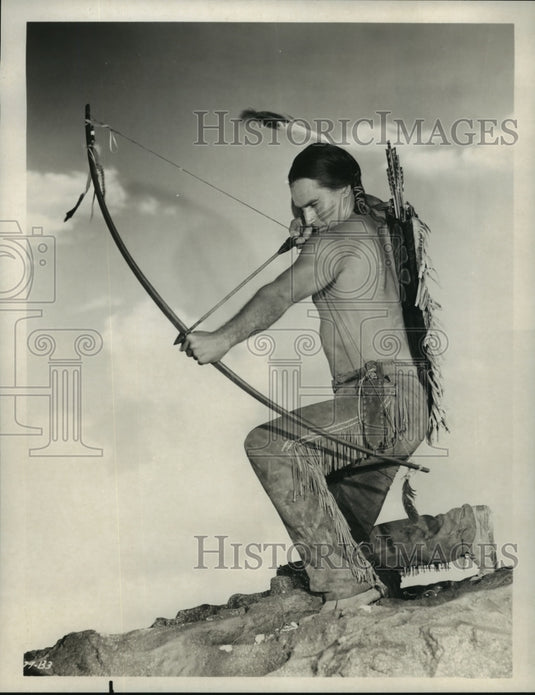1965 Press Photo Scene from "The Savage" Starring Charlton Heston - Historic Images
