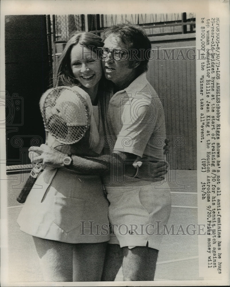 1973 Press Photo Bobby Riggs &amp; Bridget Byrne at the Start of Tennis Training - Historic Images