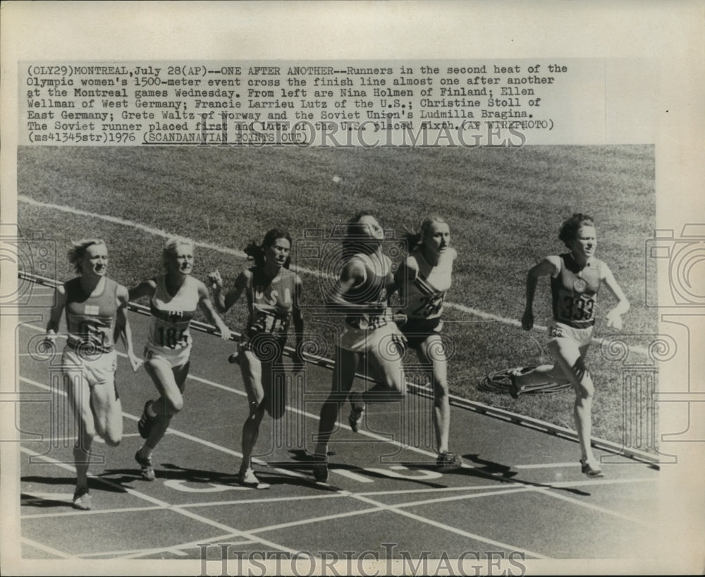 1976 Press Photo Runners in 2nd Heat of Olympic Women&#39;s 1500-Meter Event- Historic Images