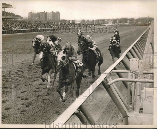 1962 Press Photo Finish of Fifth Horse Race in Aqueduct - Historic Images