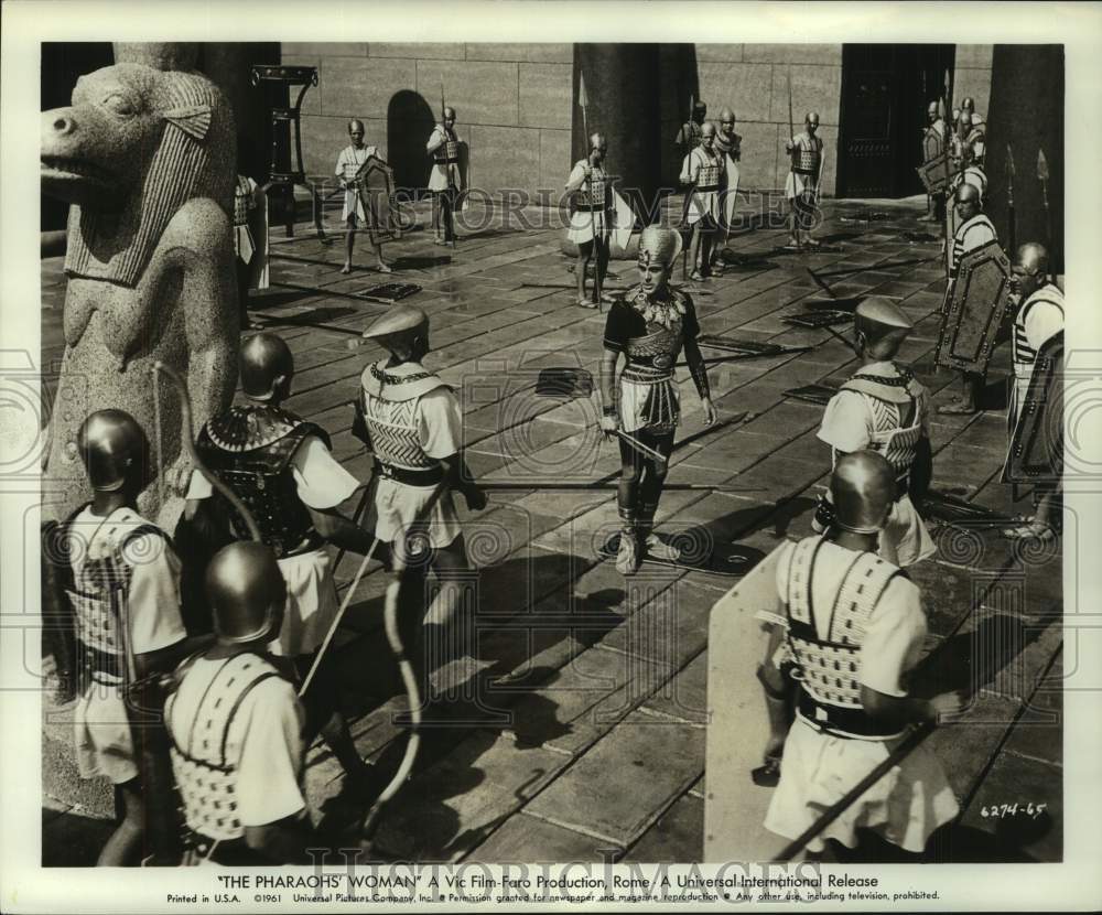 1961 Press Photo A scene from the dramatic film &quot;The Pharaohs&#39; Woman&quot; - Historic Images