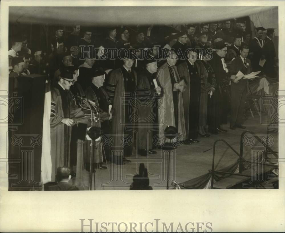 1970 Press Photo Graduation At Fordham University Bronx, NY Campus - Historic Images