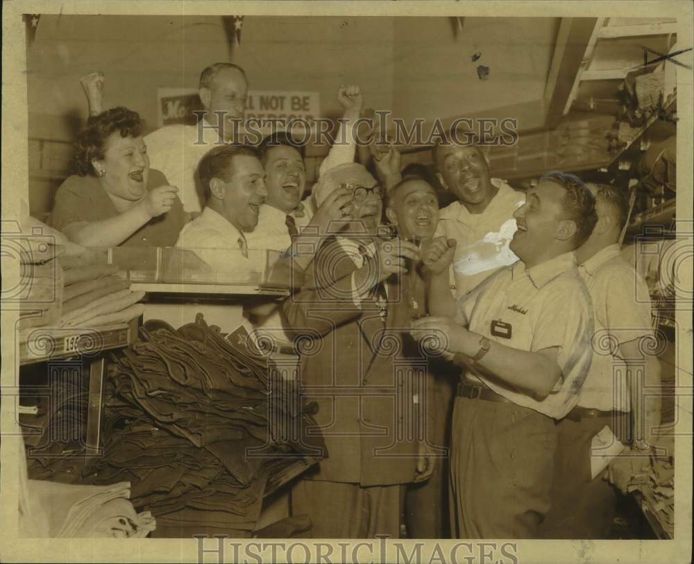 1952 Press Photo Henry Modell congratulating Jack Talen at the Modell Store - Historic Images