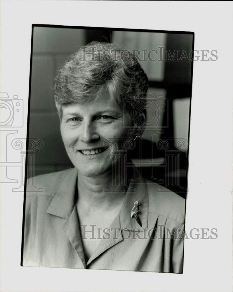 1991 Press Photo Glenn Blackwelder of Cabarrus County Social Service - lra18868- Historic Images