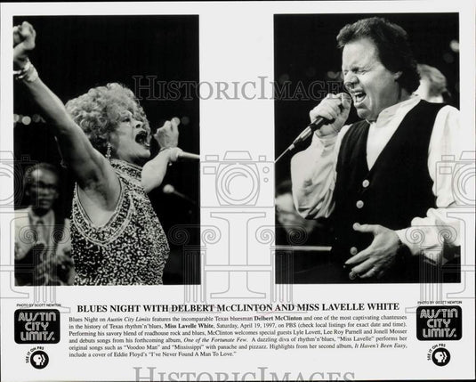 1997 Press Photo Miss Lavelle White & Delbert McClinton sing during Blues Night- Historic Images
