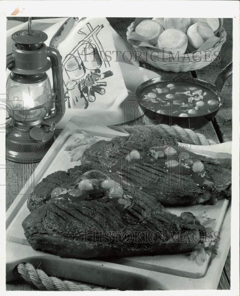 1982 Press Photo A platter of beef strip bonanza - lra40161- Historic Images