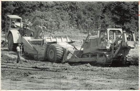 1985 Press Photo Steele Creek Industrial Park construction - lra54143- Historic Images