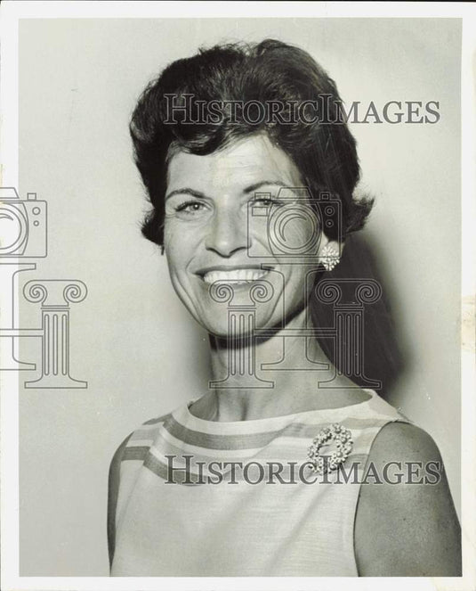 1965 Press Photo Mrs. B. Leonard "Ruth" Bird - lra54850- Historic Images