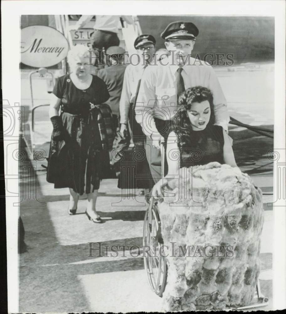 1957 Press Photo Marion Marlowe returns to her hometown of St. Louis for a rest- Historic Images