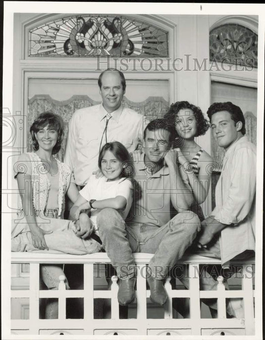 1993 Press Photo Cast of "Against the Grain" - lrb02926- Historic Images