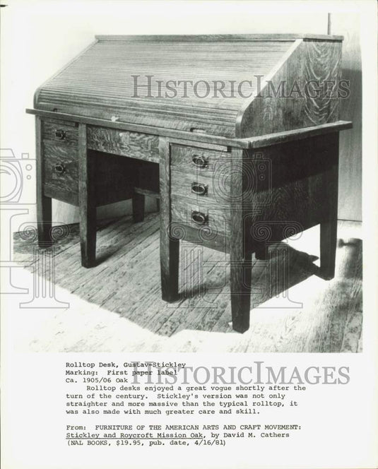 1981 Press Photo An antique rolltop desk made by Gustav-Stickley - lrb10542- Historic Images
