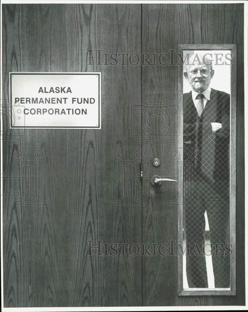 1987 Press Photo Dave Rose, Executive Director of the Alaska Permanent Fund- Historic Images