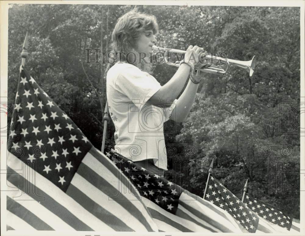 1987 Press Photo John F. Kennedy School student Jeff Patterson plays the trumpet- Historic Images