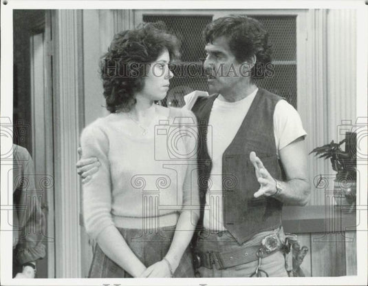 1982 Press Photo Actors in a scene from a T.V. show - lrb18696- Historic Images
