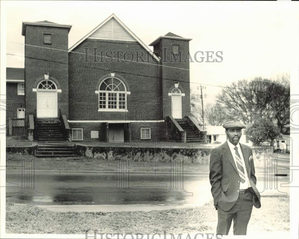 1984 Press Photo Rev. George Lowry at Greater Mount Zion Baptist Church- Historic Images