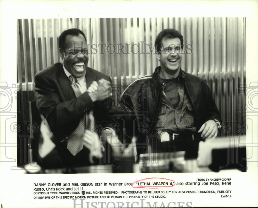 1998 Danny Glover and Mel Gibson in "Lethal Weapon 4" - Historic Images