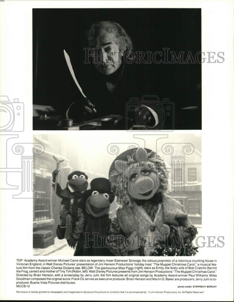 Press Photo Michael Caine and Muppet characters in &quot;The Muppet Christmas Carol&quot; - Historic Images