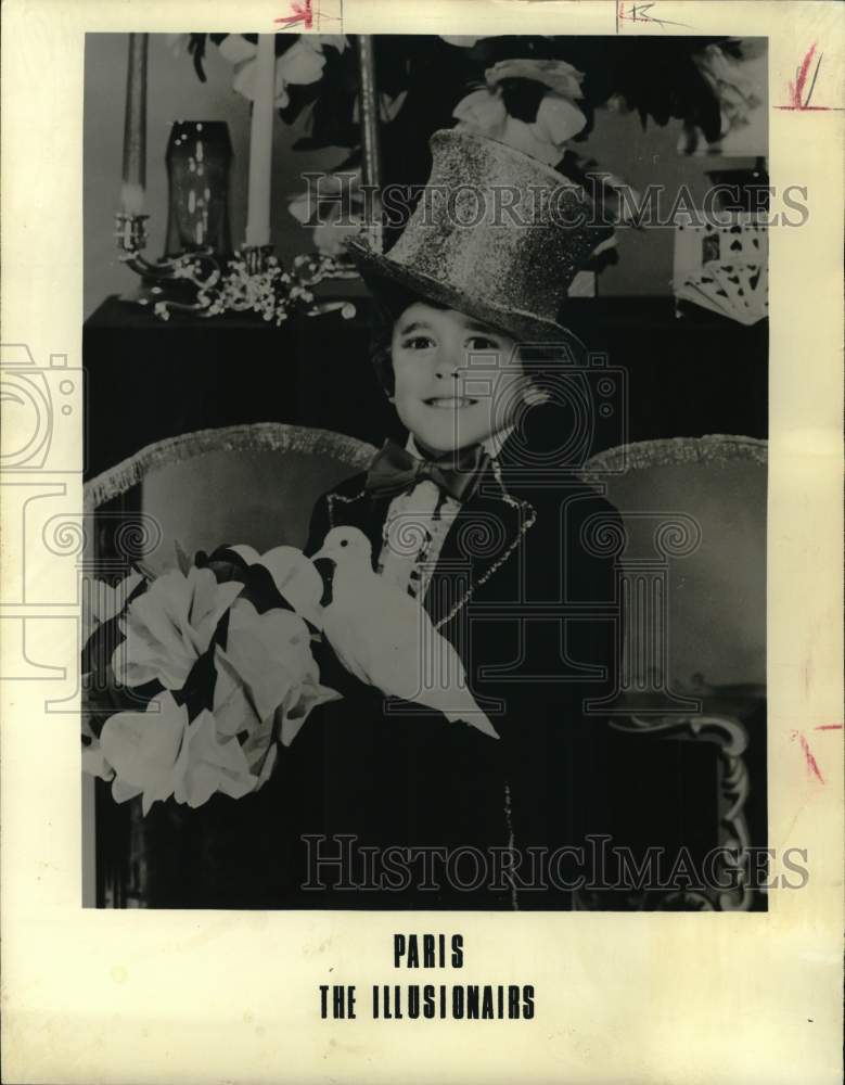 1975 Press Photo Young magician Robbie Arbitelle also known as Paris - lrp28959- Historic Images