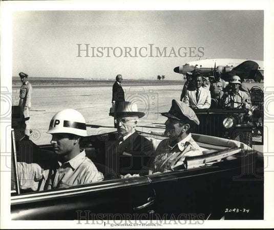 1977 Press Photo Ed Flanders and Gregory Peck star in 