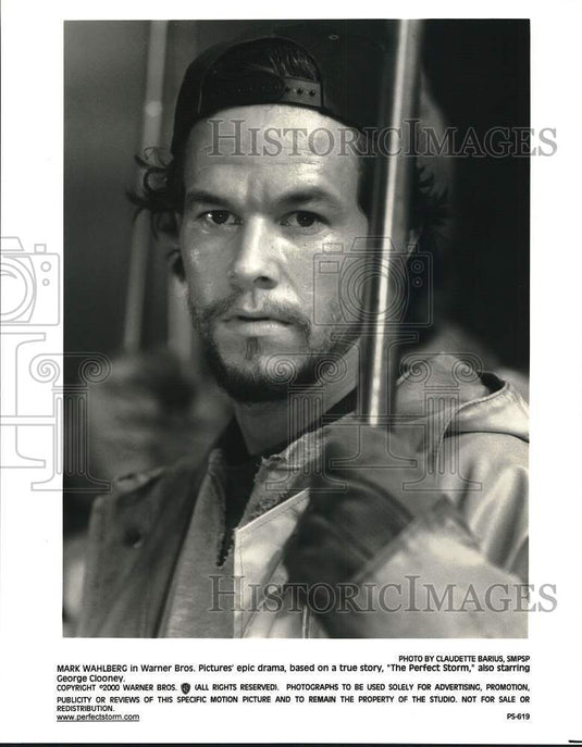 2000 Press Photo Mark Wahlberg in the epic drama, "The Perfect Storm" - Historic Images