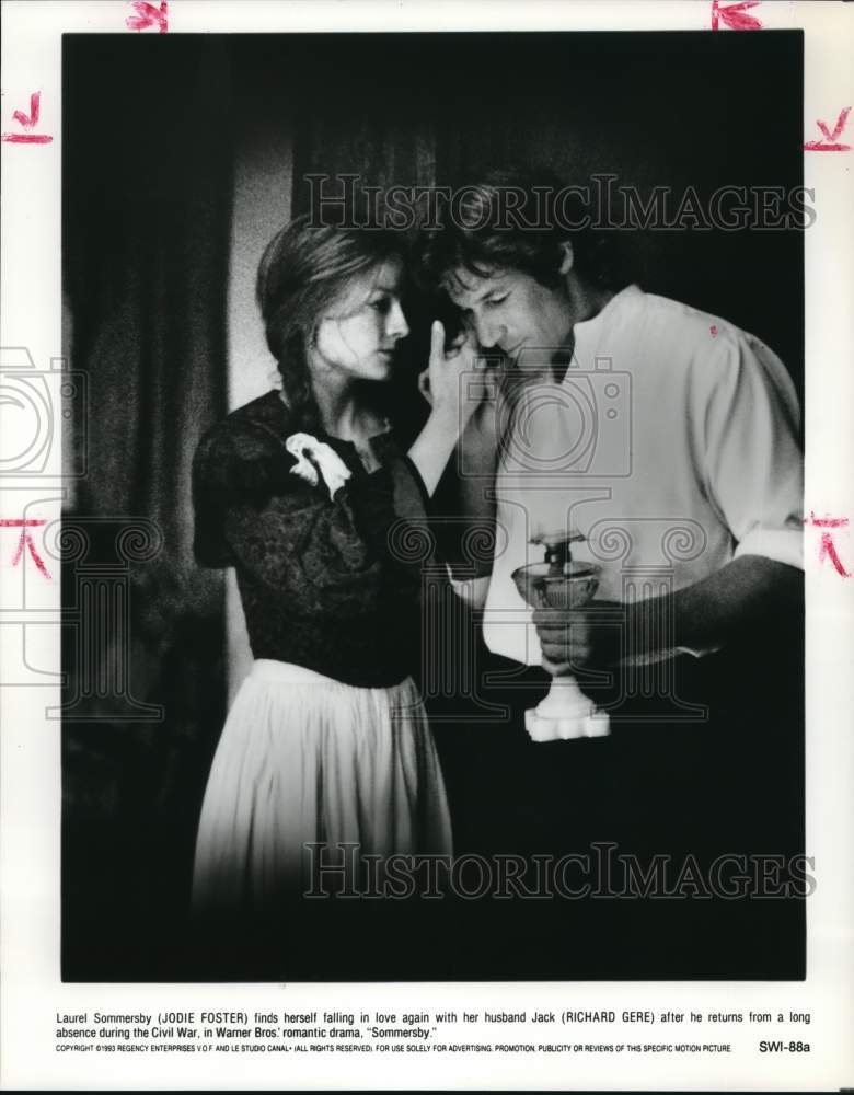 1993 Press Photo Jodie Foster and Richard Gere star in the film &quot;Sommersby&quot; - Historic Images