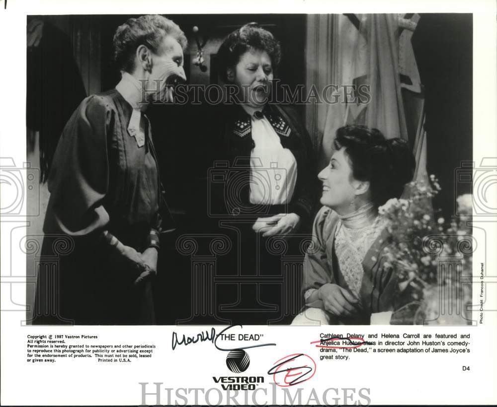 1987 Press Photo Cathleen Delany, Helena Carroll, Anjelica Huston in "The Dead" - Historic Images