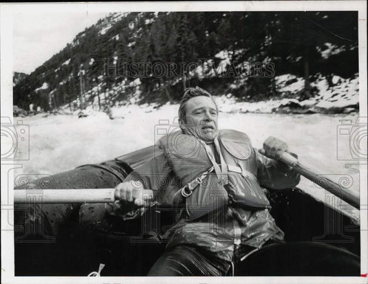1970 Press Photo Conservationist John Craighead Rafting in "Wild River" TV Show- Historic Images