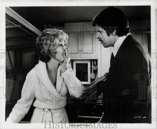 1976 Press Photo Barbara Harris and William Devane stars in 