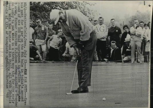 1965 Julius Boros Putting At ICO Golf Tournament In Wethersfield - Historic Images