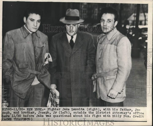 1947 Jake LaMotta With Dad, Joseph & Brother Joseph, Jr. In New York - Historic Images