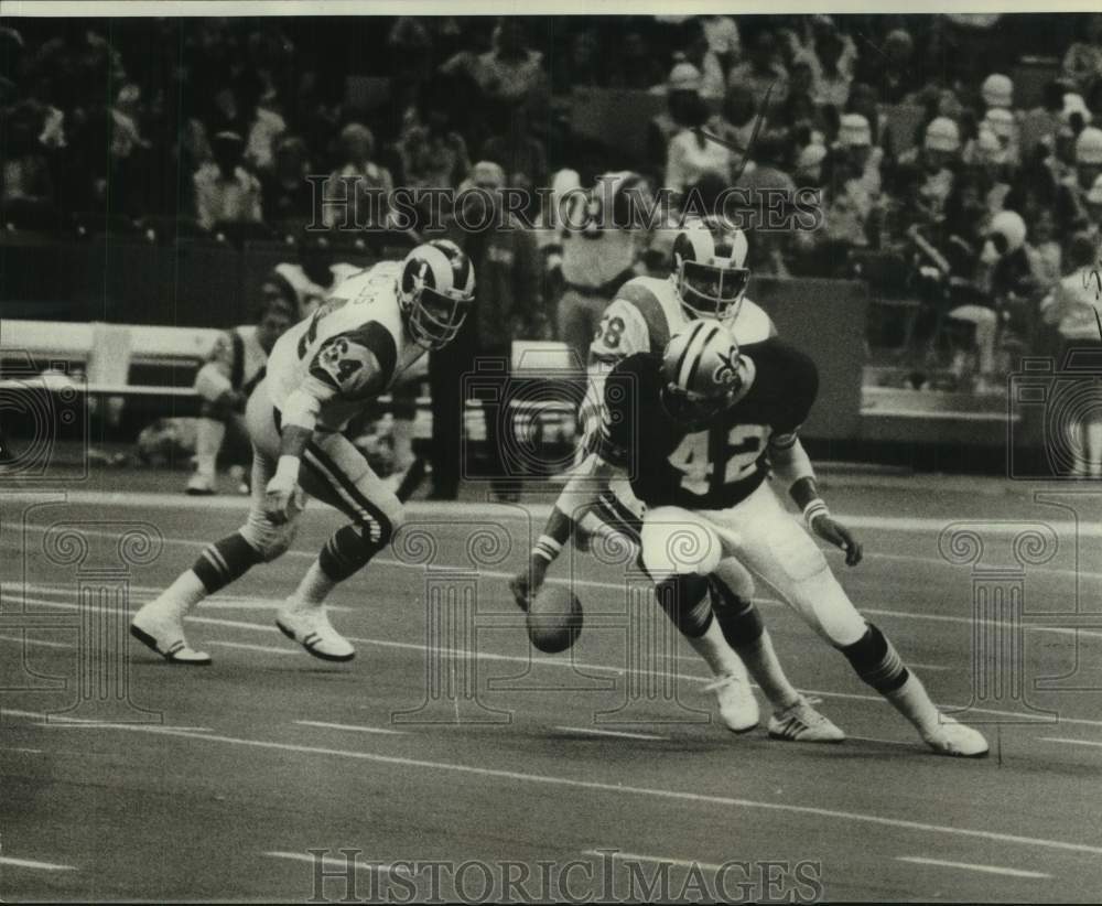 1977 Saints Isiah Robertson Just as Likely to Intercept or Fumble - Historic Images