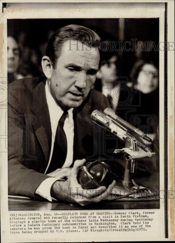 1972 Press Photo Ramsey Clark with Bomb from North Vietnam before Senate Panel- Historic Images