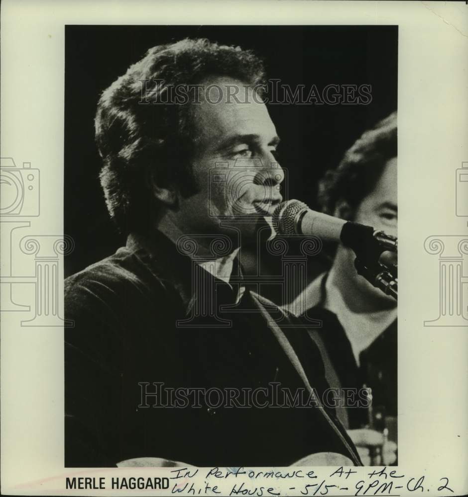 Merle Haggard during a performance at the White House - Historic Images