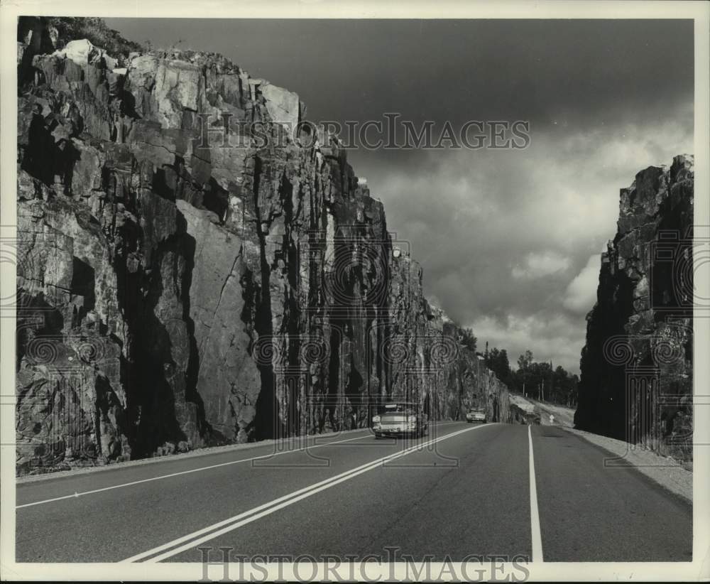 1982 View of Canada - Historic Images