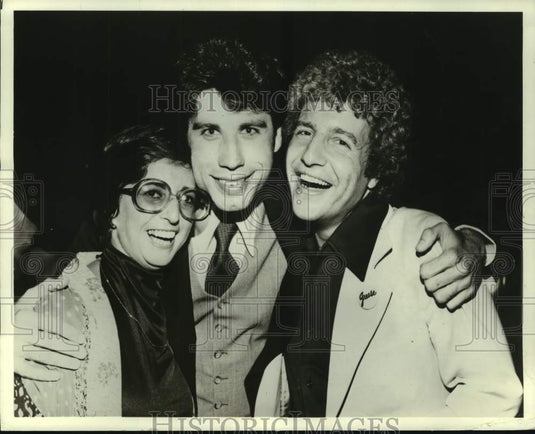 Press Photo John Travolta reunites with the producers of "Grease" - lrx03753- Historic Images